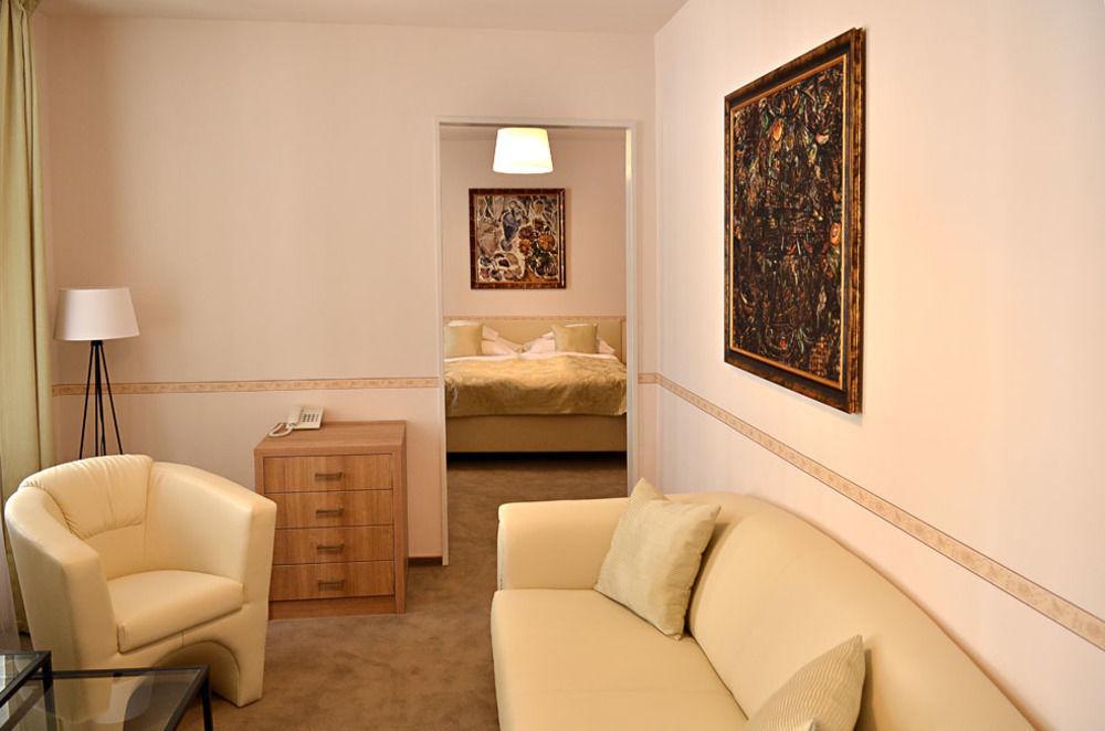 Hotel Arkadia Pětikostelí Exteriér fotografie